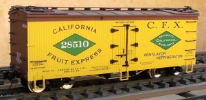 USA Trains R16037 Keeping America Great Patriotic Refrigerator Car G Scale for sale online